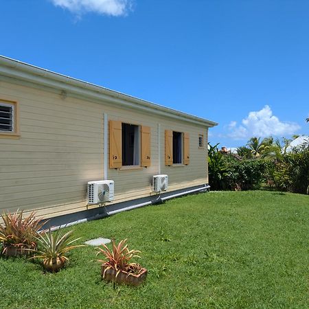 Charmante Villa Creole Climatisee, Jardin Tropical Et Piscine Prives Lamentin 외부 사진