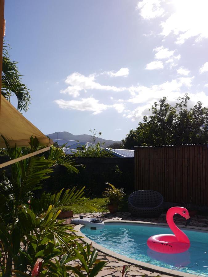Charmante Villa Creole Climatisee, Jardin Tropical Et Piscine Prives Lamentin 외부 사진