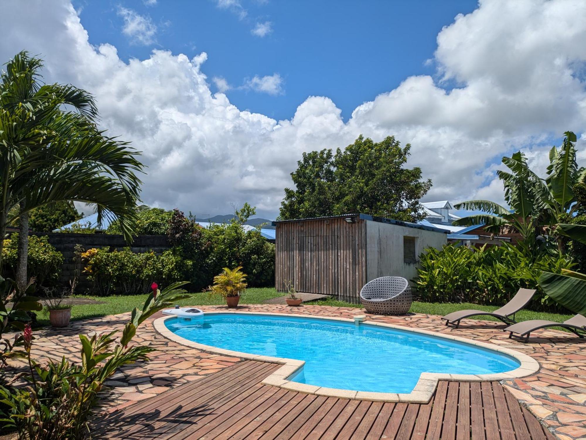 Charmante Villa Creole Climatisee, Jardin Tropical Et Piscine Prives Lamentin 외부 사진